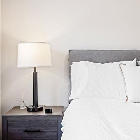 Avenue Hotel Downtown Golden Gold Miners Suite 外观 照片