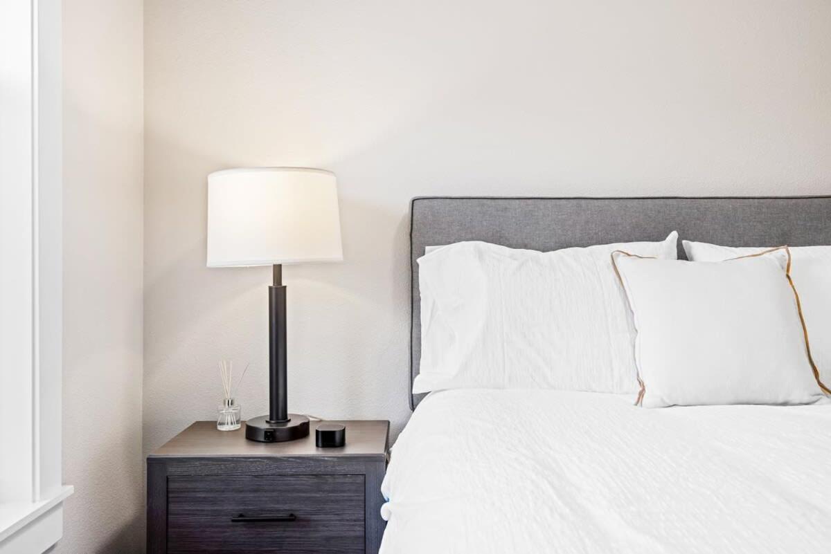 Avenue Hotel Downtown Golden Gold Miners Suite 外观 照片